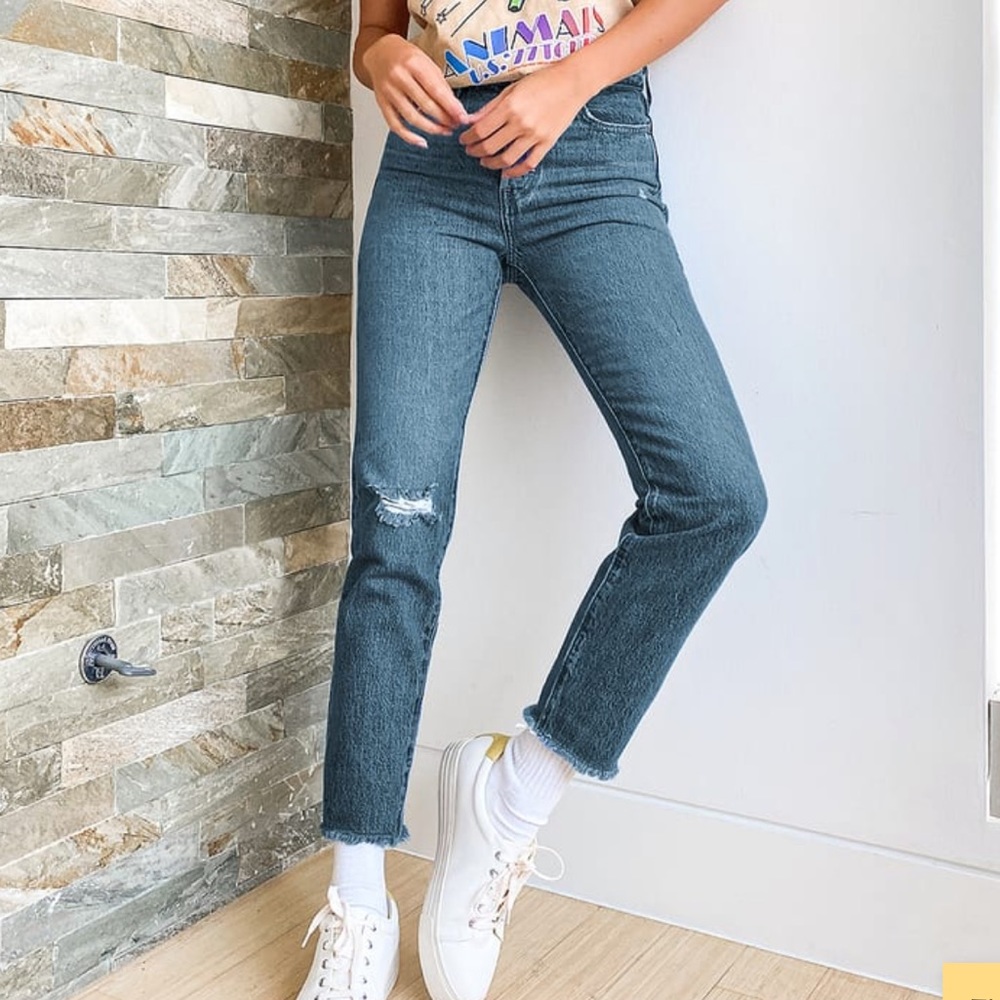 Levi’s Wedgie icon fit high rise cropped jeans